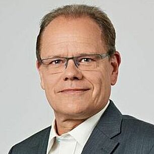 Prof. Claus Oetter